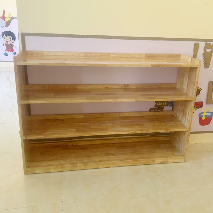 NT4-004-ke-de-do-cho-be-mam-non-go-3-tang-3 Kệ gỗ để đồ cho bé mầm non 3 tầng NT4-004