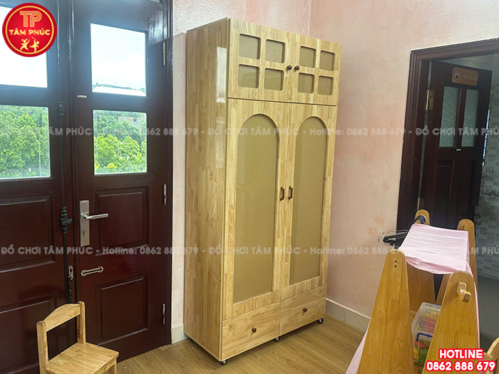 Tủ âm nhạc để trang phục biểu diễn bằng gỗ mầm non NT4-017