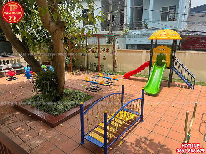 Nhà chòi cầu trượt ngoài trời 1 khối 2 máng TP1-002