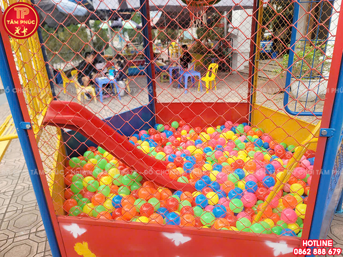 Nhà bóng ngoài trời mái Composite cho bé TP10-002