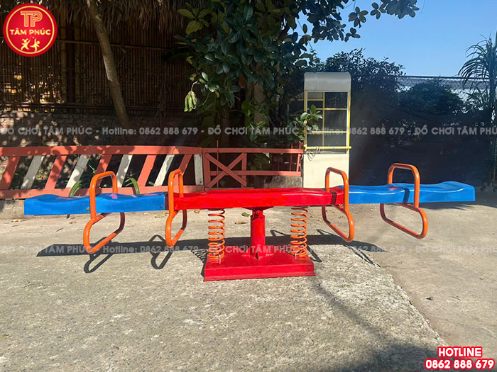 Bập bênh lò xo 6 chỗ ngồi ngoài trời cho bé TP3-004