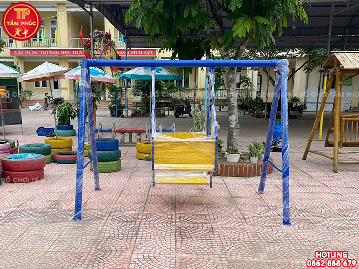 Xích đu ngoài trời ghế dập 4 chỗ ngồi cho bé TP4-010