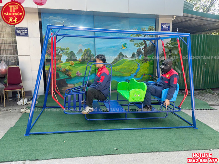 Xích đu mầm non ngoài trời hình ô tô TP4-029