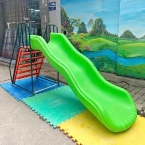 Cầu trượt ngoài trời máng đơn nhựa nhập khẩu TP5-002