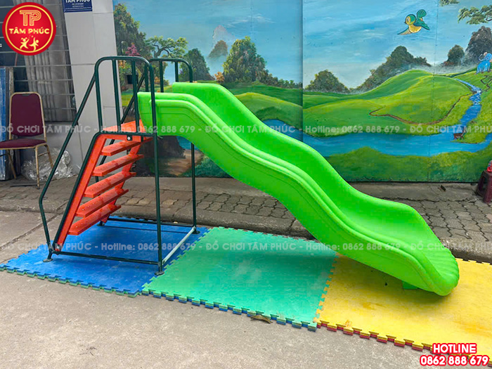 Cầu trượt ngoài trời máng đơn nhựa nhập khẩu TP5-002