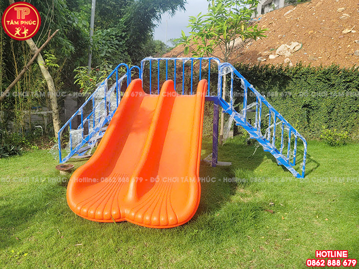 Cầu trượt ngoài trời máng đôi nhựa nhập khẩu TP5-004