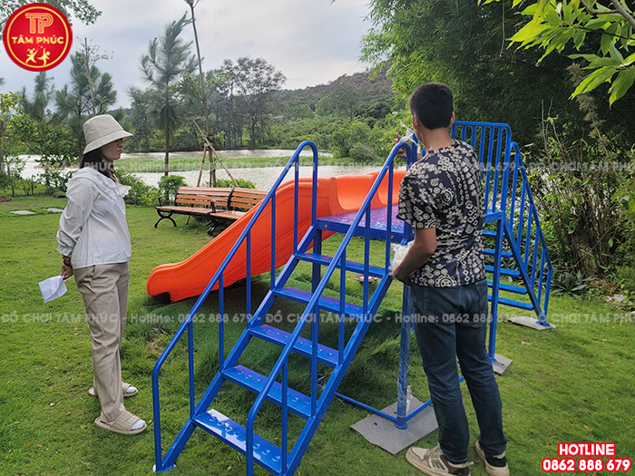 Cầu trượt ngoài trời máng đôi nhựa nhập khẩu TP5-004