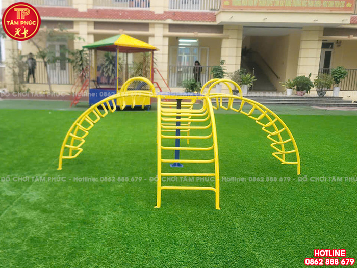 Thang leo trèo cho bé 4 cạnh cong ngoài trời TP7-005