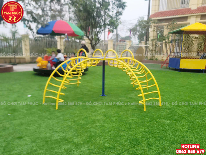 Thang leo trèo cho bé 4 cạnh cong ngoài trời TP7-005