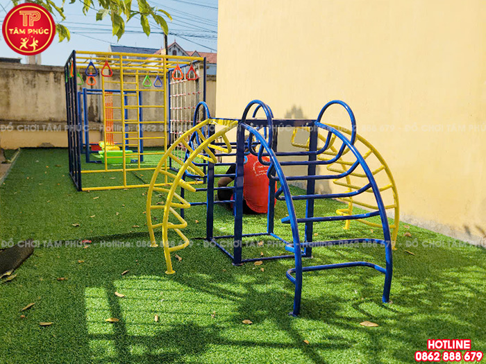 Thang leo trèo cho bé 4 cạnh cong ngoài trời TP7-005