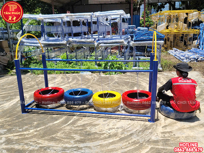 Cầu thang dao động lốp xe cho bé TP7-019