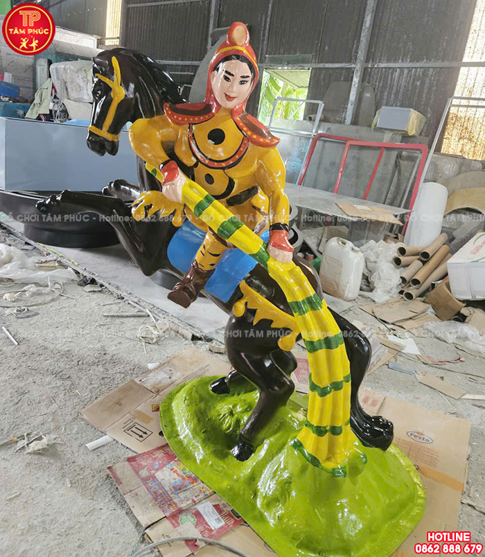 Tượng Thánh Gióng vườn cổ tích cho bé TP8-008