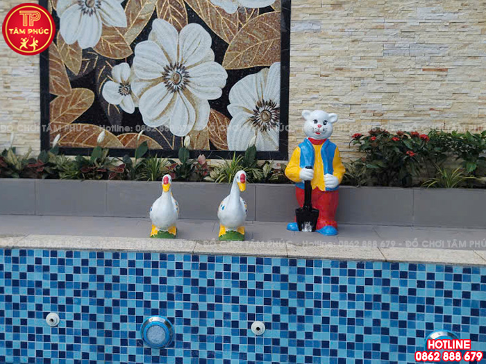 Tượng bác Gấu vườn cổ tích cho bé TP8-010