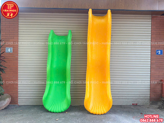 Máng trượt đơn kiểu lượn sóng nhập khẩu 2,5m TP9-008