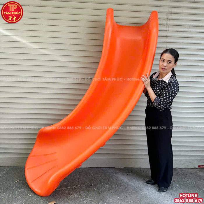 Máng trượt đơn cong nhựa nhập khẩu TP9-009