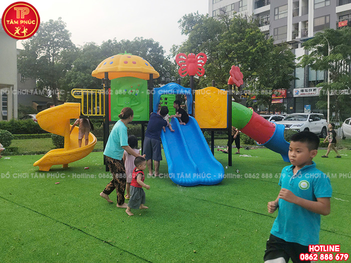 Cầu trượt liên hoàn ngoài trời 3 khối mái quả bí TP1-087