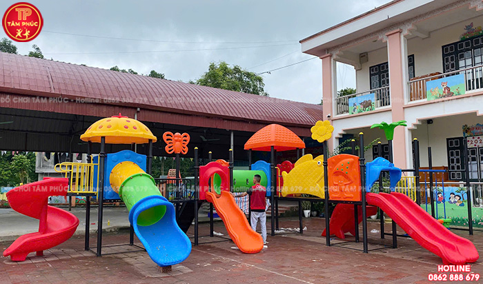 Cầu trượt liên hoàn ngoài trời 5 khối kèm cầu dao động TP1-104