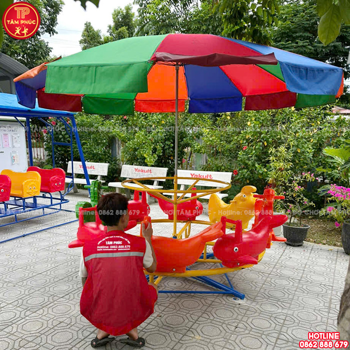Đu quay cho bé mầm non 9 con giống nhựa nhập khẩu TP6-018