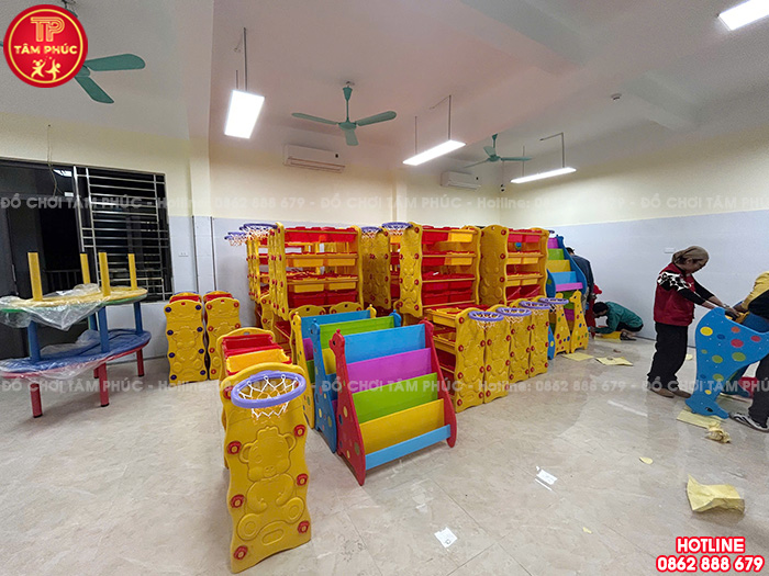 Giá để đồ chơi con Lợn 4 tầng bóng rổ cho bé NK3-009