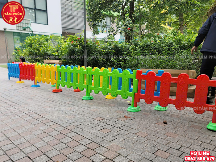 Hàng rào nhựa đúc cho bé trường mầm non NT6-007