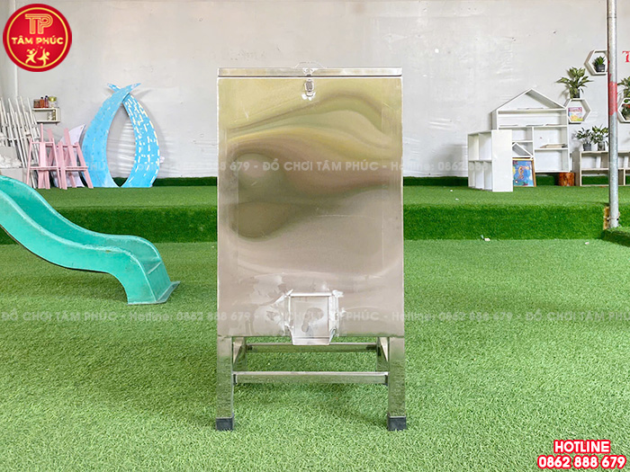 Thùng đựng gạo inox kiểu vuông cho trường mầm non NT8-017