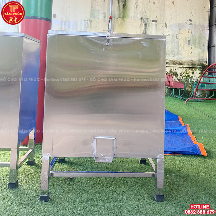 Thùng đựng gạo inox kiểu vuông cho trường mầm non NT8-017
