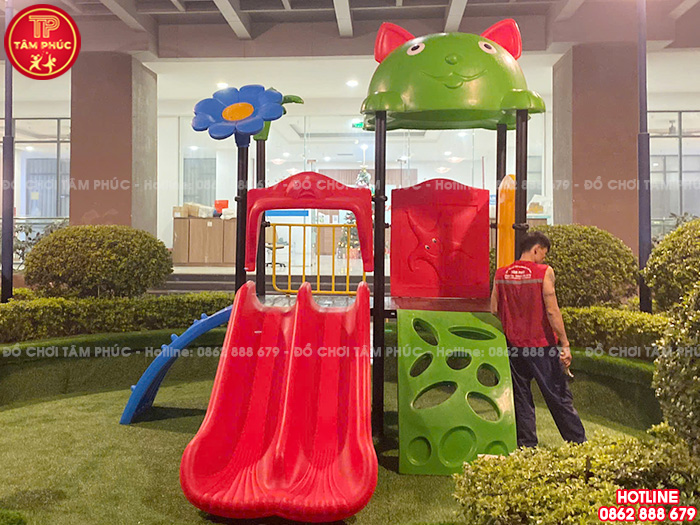 Cầu trượt liên hoàn ngoài trời 2 khối mái Mèo TP1-119