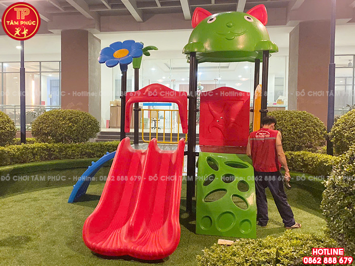 Cầu trượt liên hoàn ngoài trời 2 khối mái Mèo TP1-119