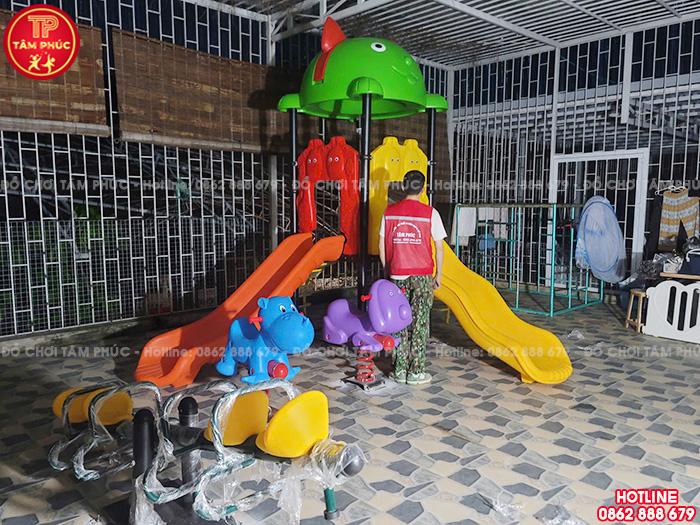 Nhà chòi cầu trượt ngoài trời 1 khối mái Mèo TP1-128