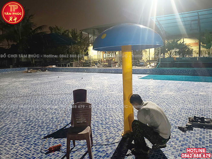 Cây nấm phun nước cho bể bơi bằng nhựa Composite TP12-002