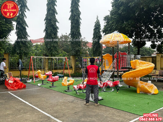 Lắp đặt đồ chơi ngoài trời cho nhà văn hóa tại Xuân Phương, Nam Từ Liêm, Hà Nội