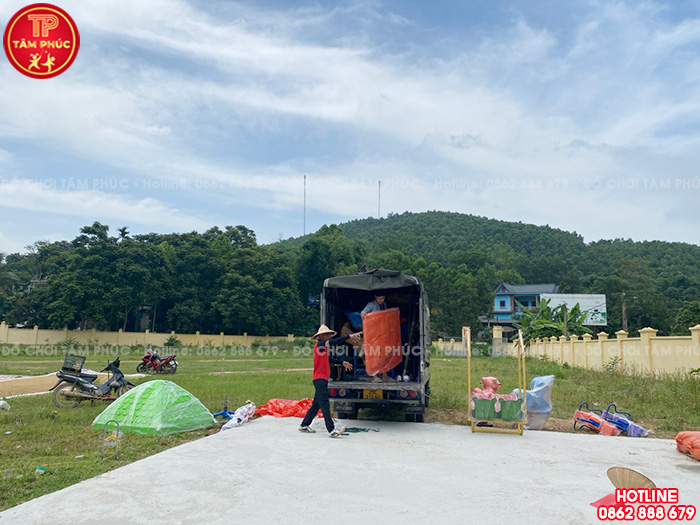 Lắp đặt đồ chơi ngoài trời trẻ em cho sân nhà văn hóa xã tại Kim Bôi, Hòa Bình