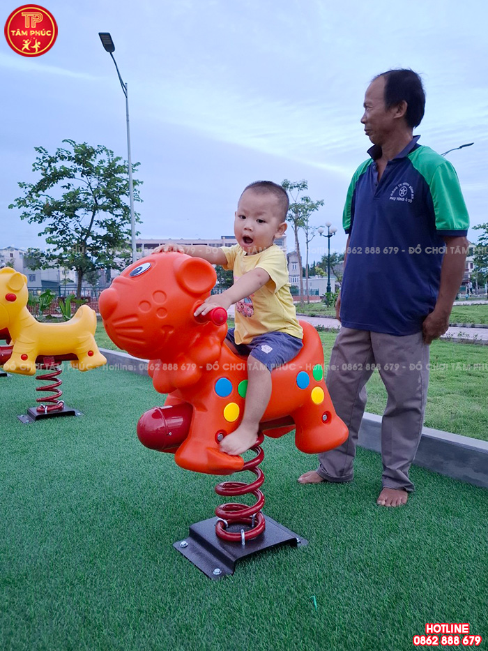 Lắp đặt đồ chơi ngoài trời trẻ em cho công viên tại Thanh Hà, Hải Dương