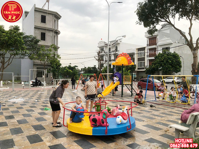 Chi phí làm khu vui chơi trẻ em ngoài trời là bao nhiêu?