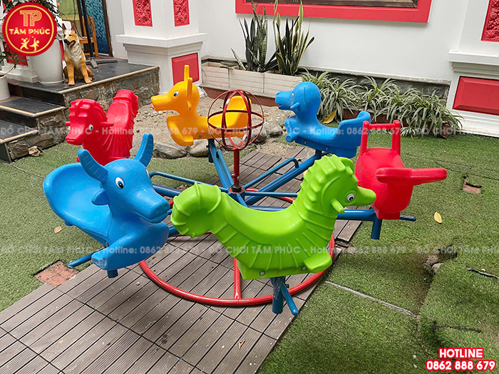 10 mẫu đu quay khu vui chơi trẻ em ngoài trời bán chạy nhất hiện nay
