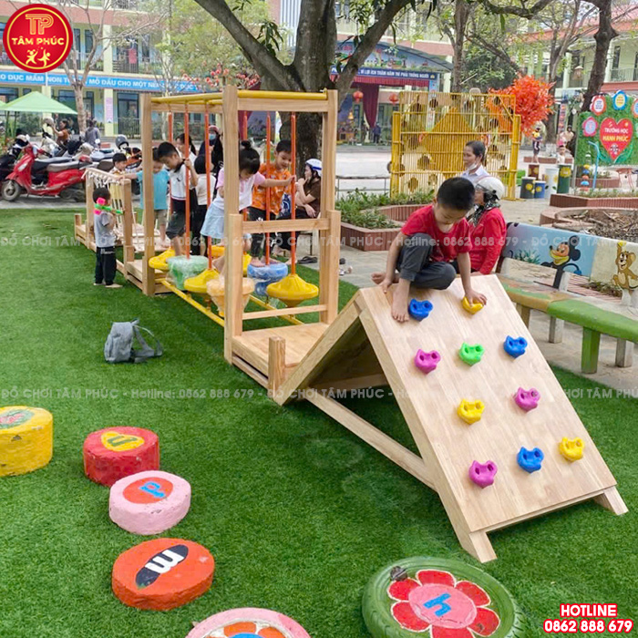 Bộ vận động thể chất liên hoàn ngoài trời bằng gỗ TP7-028