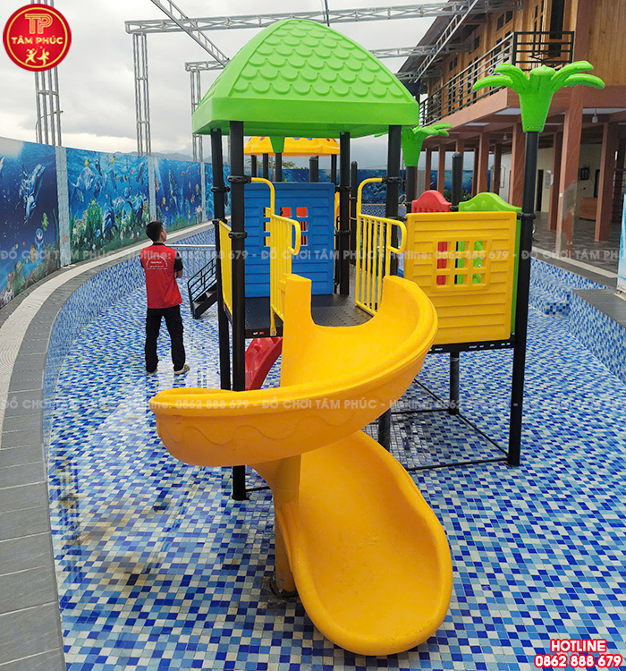 Thi công lắp đặt cầu trượt cho bể bơi dịch vụ tại tỉnh Yên Bái