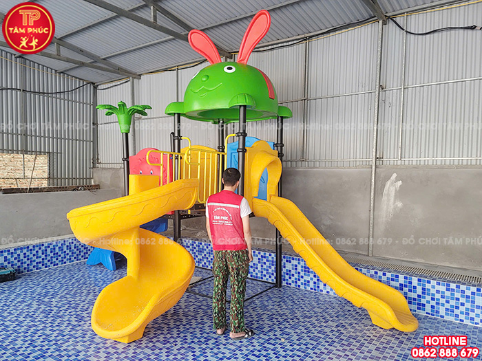 Công trình tư vấn lắp đặt cầu trượt bể bơi cho bé tại tỉnh Bắc Giang