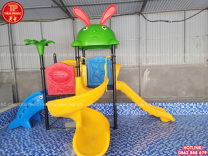 Công trình tư vấn lắp đặt cầu trượt bể bơi cho bé tại tỉnh Bắc Giang