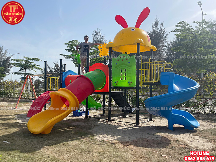 Lắp đặt cầu trượt liên hoàn ngoài trời cho công viên và trường mầm non tại Quảng Ninh