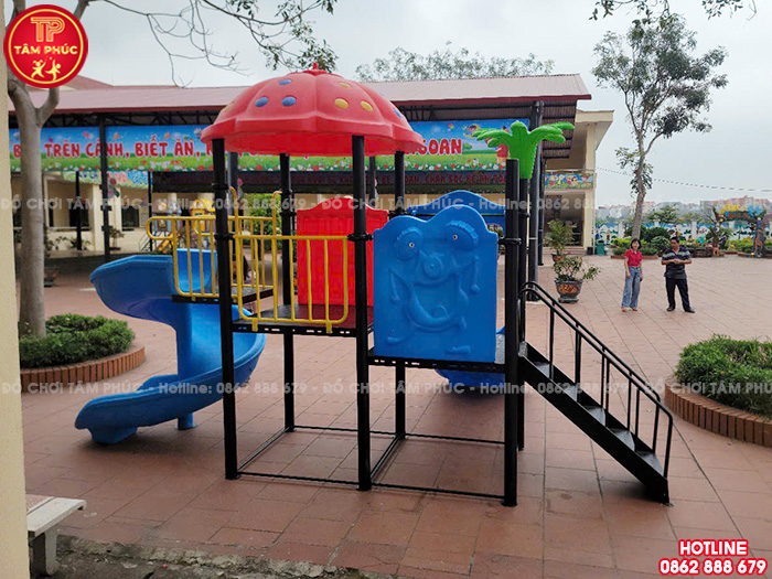 Lắp đặt cầu trượt liên hoàn ngoài trời cho công viên và trường mầm non tại Quảng Ninh