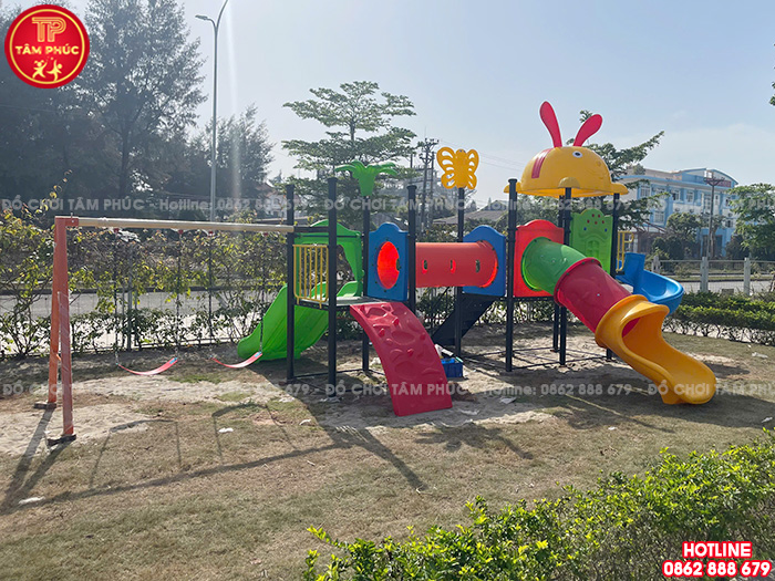 Lắp đặt cầu trượt liên hoàn ngoài trời cho công viên và trường mầm non tại Quảng Ninh