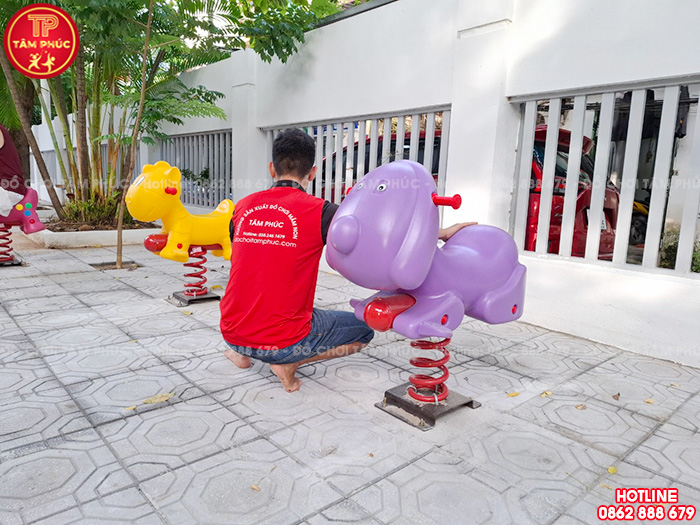 Tư vấn giúp bạn mua được thú nhún công viên đẹp, chất lượng, giá rẻ