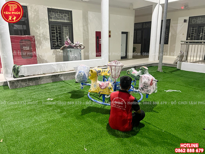 4 mẫu đu quay mâm quay 5 chỗ ngồi cho bé vừa chất vừa rẻ
