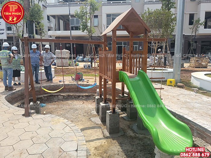 Nhà chòi cầu trượt kèm xích đu gỗ ngoài trời cho bé TPG1-006