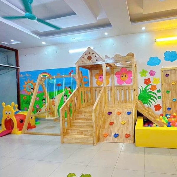 Cầu trượt gỗ trong nhà kèm xích đu 2 ghế cho bé TPG2-005