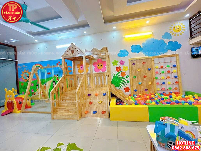 Cầu trượt gỗ trong nhà kèm xích đu 2 ghế cho bé TPG2-005