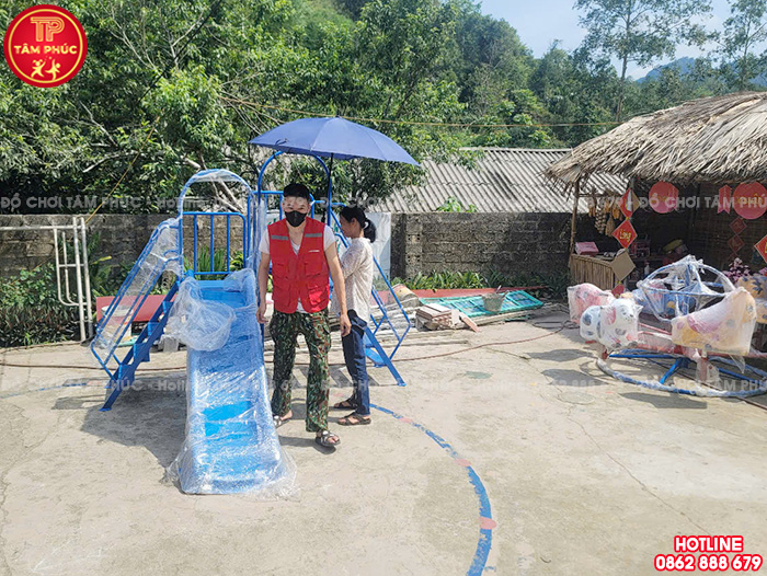 Bàn giao bàn ghế tủ kệ mầm non và đồ chơi cho trường mầm non tại Ninh Bình