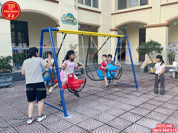 Thi công lắp đặt đồ chơi ngoài trời cho trường mầm non tại Bắc Ninh