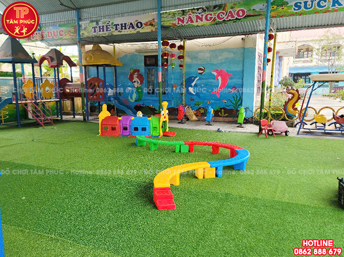Thi công lắp đặt đồ chơi ngoài trời cho trường mầm non tại Quảng Ninh